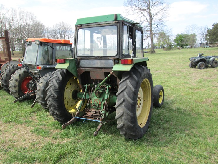 1975-john-deere-2030-image-3