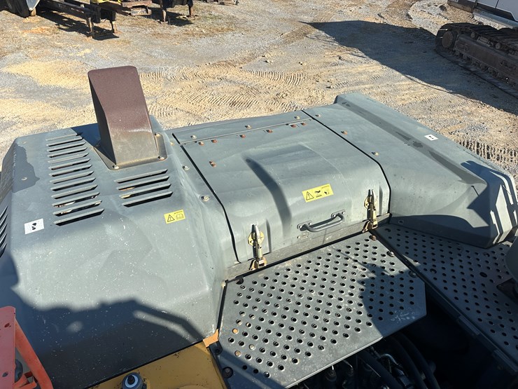 2017-volvo-ec350el-image-38