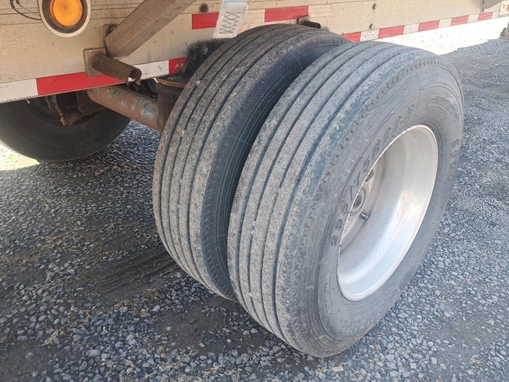 #131-•-2005-reitnourer-curtain-trailer-image-44