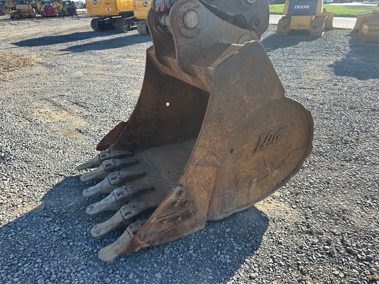 2017-volvo-ec350el-image-21