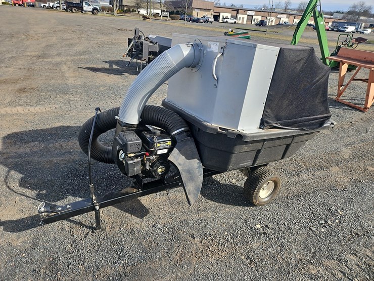 trail-vac-tow-behind-leaf-vac-image-5