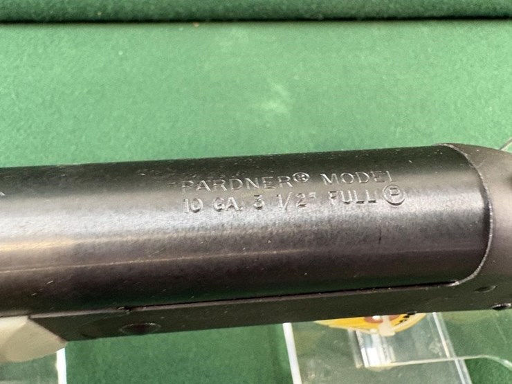 new-england-firearms-pardner-10ga-shotgun-image-12