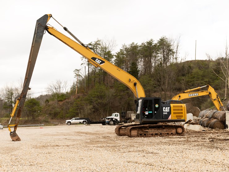 2013-caterpillar-324e-image-3