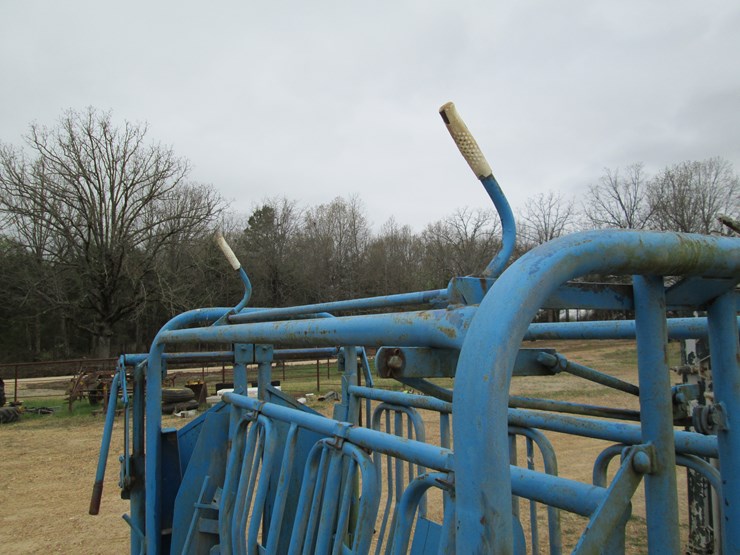 #37304-•-squeeze-chute-9746-image-6