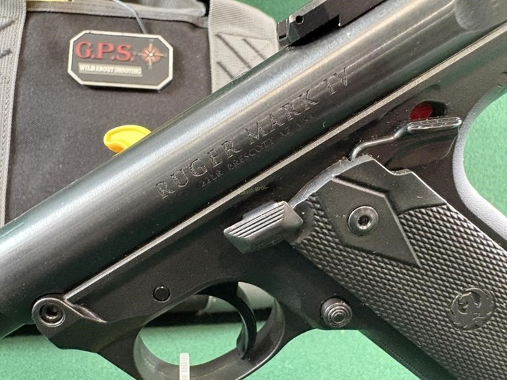 ruger-mark-iv-22/45-22lr-auto-pistol-image-9