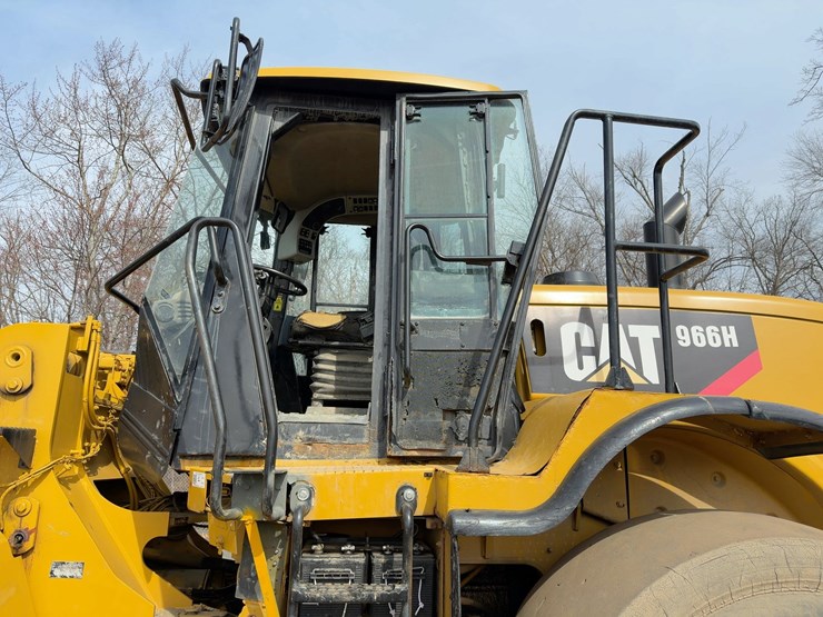 2010-caterpillar-966h-image-25