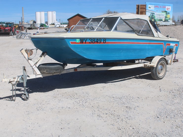 #3047-•-vanco-16ft-ski-boat-image-9