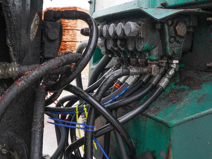 1994-timberjack-230-image-19