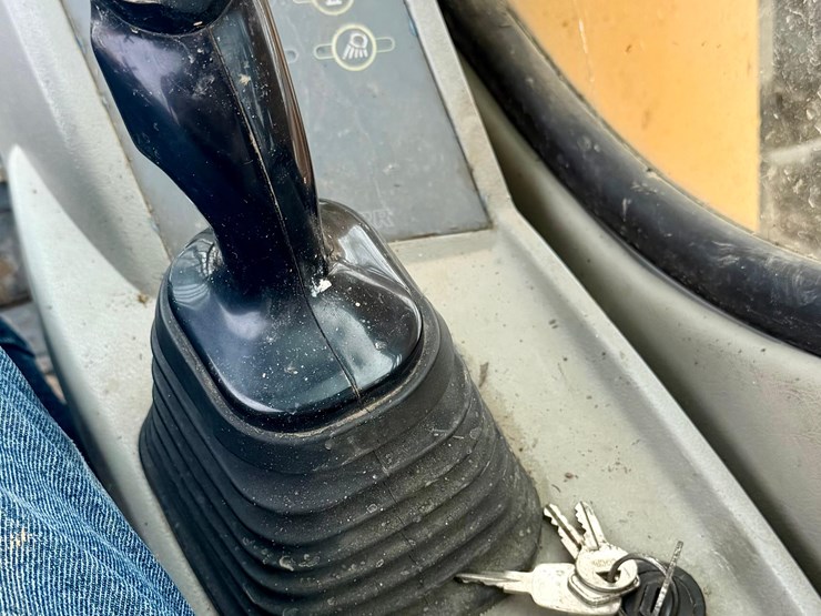 2008-liebherr-r914chdsl-litronic-image-7