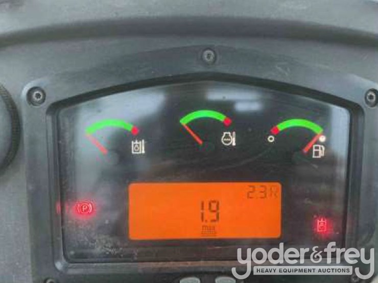 2014-caterpillar-d6k2-xl-image-45