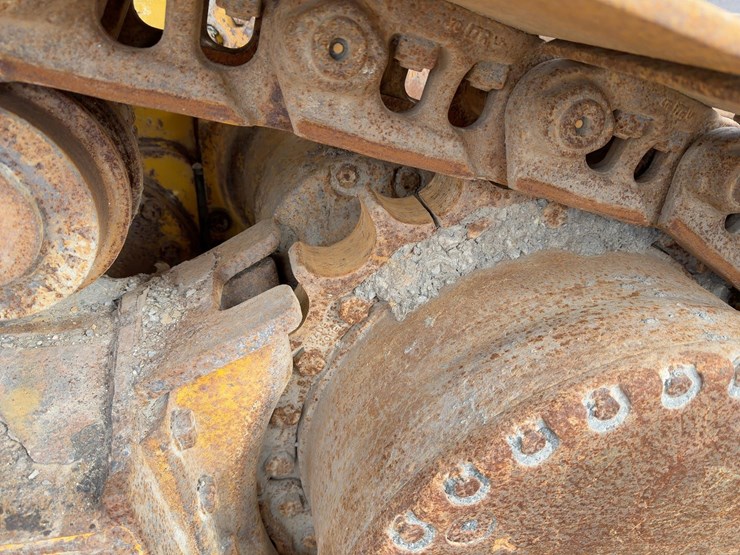 2014-deere-750k-lgp-image-22