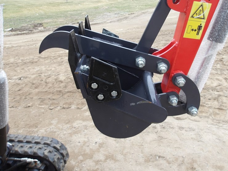 #7365-•-mx15rx-mini-excavator-image-7