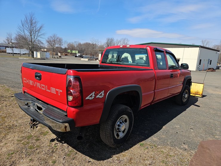 2005-chevrolet-2500hd-image-5