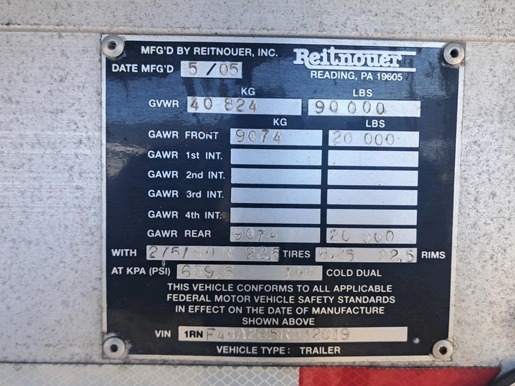 #131-•-2005-reitnourer-curtain-trailer-image-22
