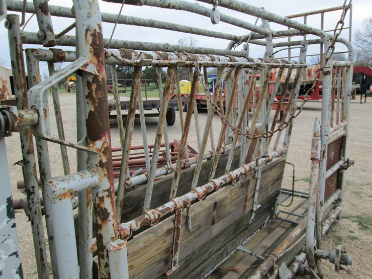 #37305-•-squeeze-chute-image-13