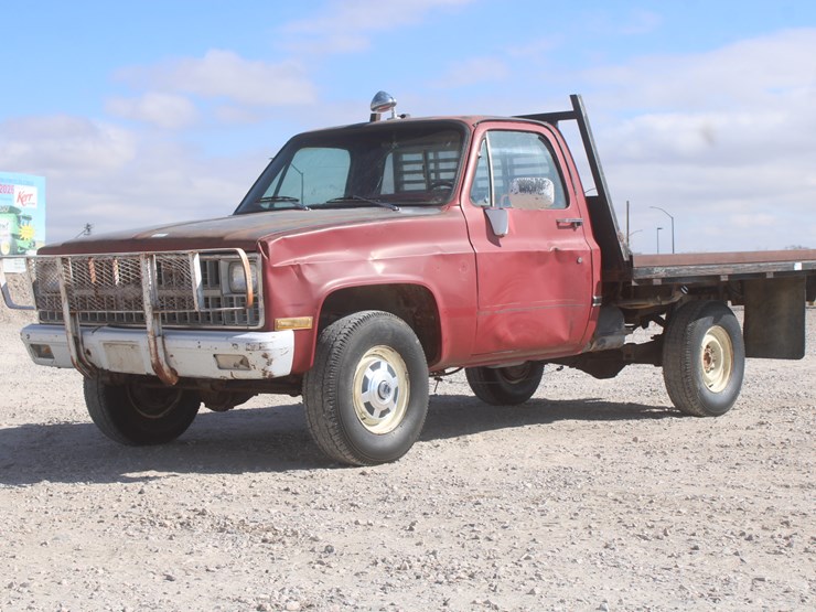 #3022-•-1980-chevy-silverado-3/4-ton-truck-with-flatbed-image-55