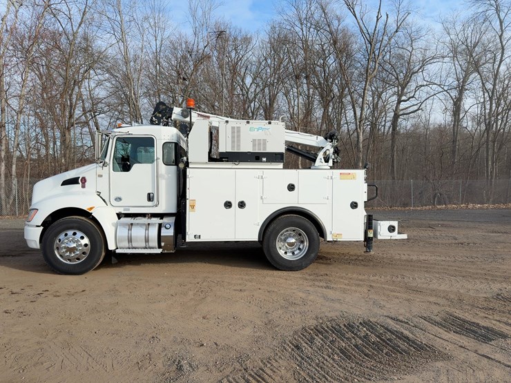 2017-kenworth-t270-image-2