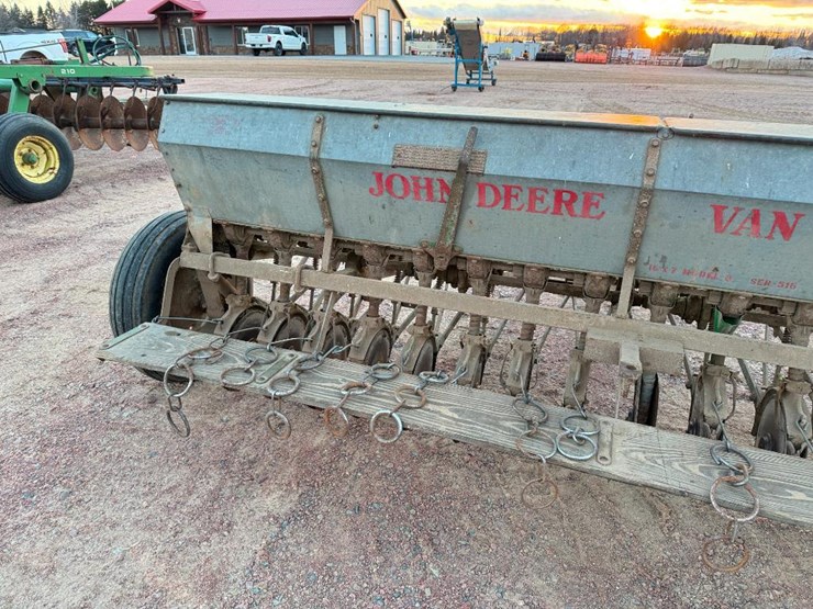 john-deere-b-image-14