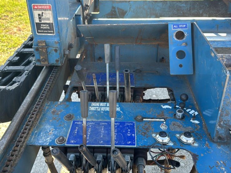 #142-•-2009-baker-3665d-portable-bandmill-image-26