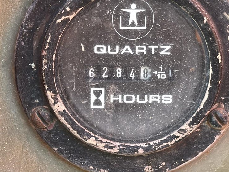 #106-•-1994-jlg-rough-terrain-scissor-lift-image-6