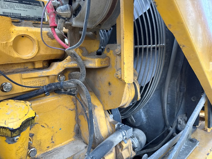 2001-deere-310sg-image-34