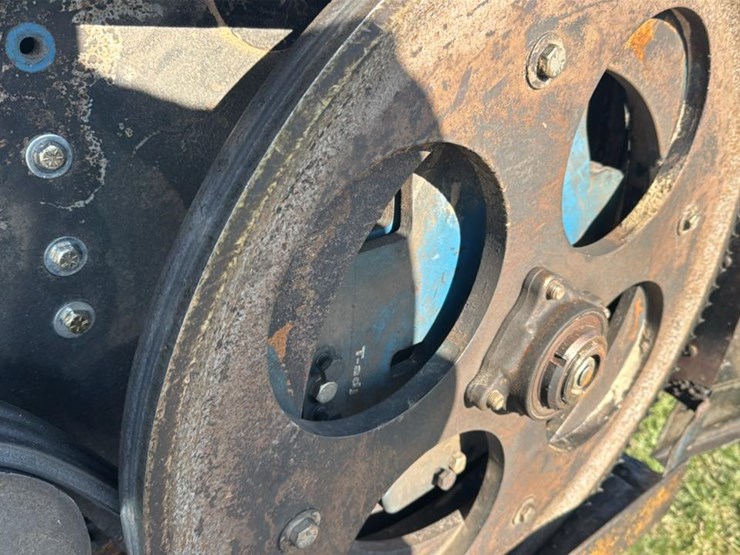 #142-•-2009-baker-3665d-portable-bandmill-image-16