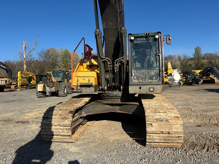 2017-volvo-ec350el-image-9