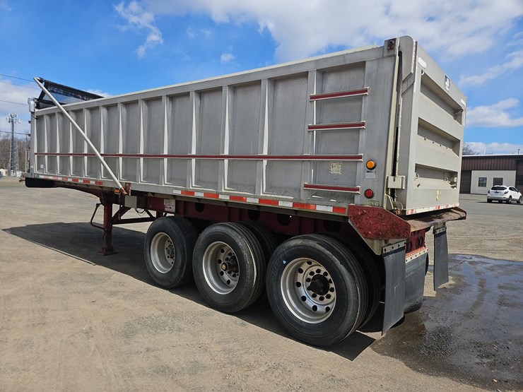 2001-j&j-aluminum-28'-tri/a-dump-trailer-image-3