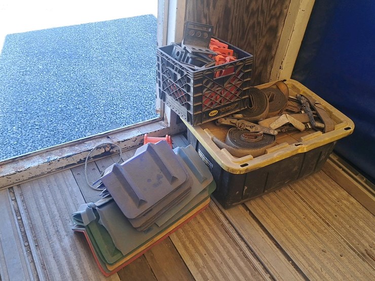 #131-•-2005-reitnourer-curtain-trailer-image-14