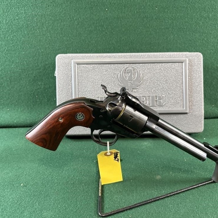 Ruger New Model Single-Seven 327 Fed Mag Revolver