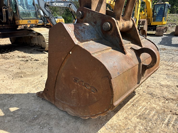 2016-deere-470g-lc-image-27