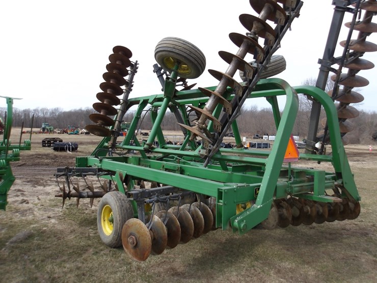 #7359-•-25'-john-deere-disc-image-11