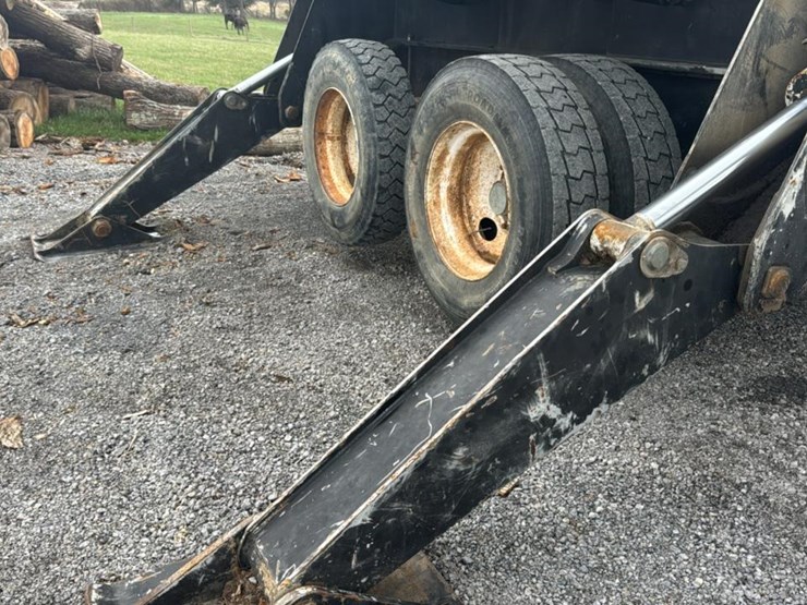 2007-deere-437c-image-34