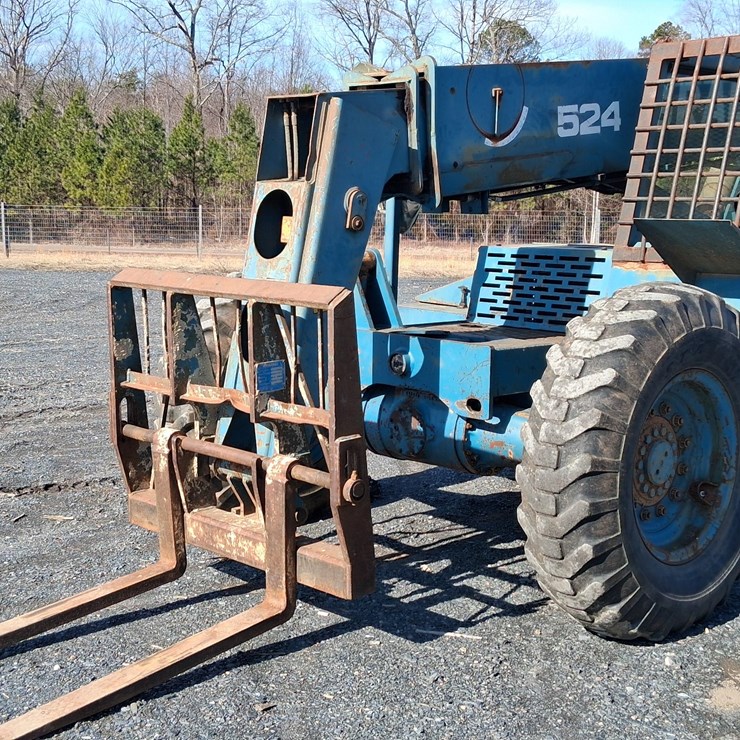 #102 • 1992 Gradall 524 Telehandler