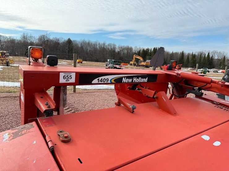 new-holland-1409-image-11