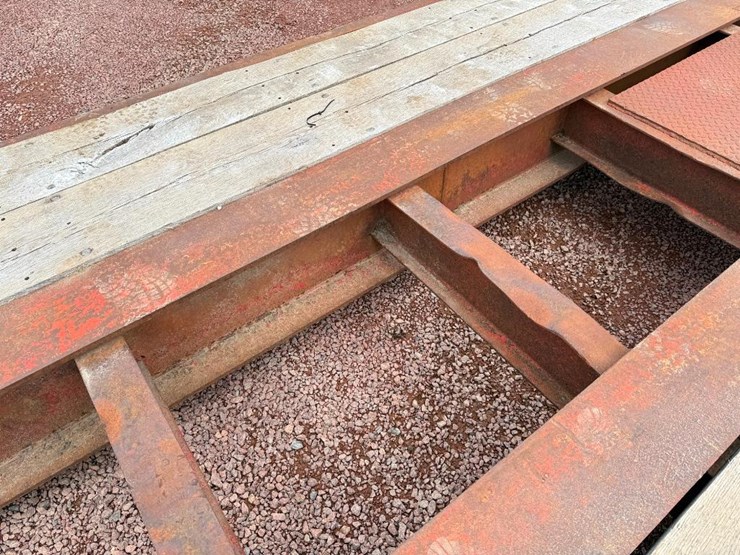 #194-•-lot-194-image-30