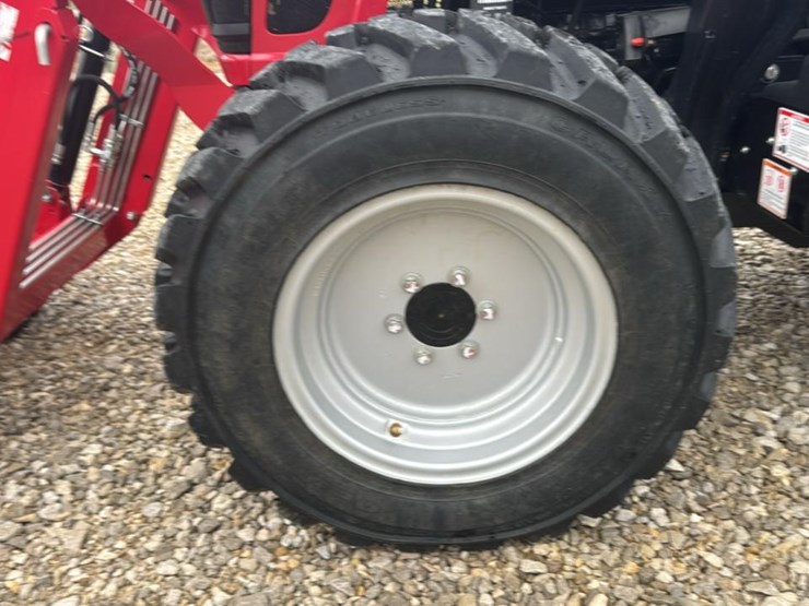 2025-mahindra-5145-image-17