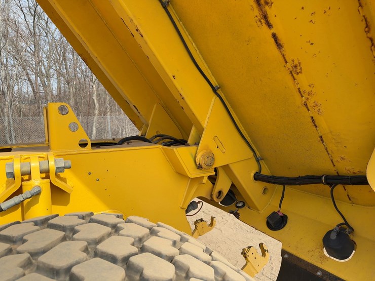 2012-gvm-ut5212-powerplatform-multipurpose-vehicle-image-26