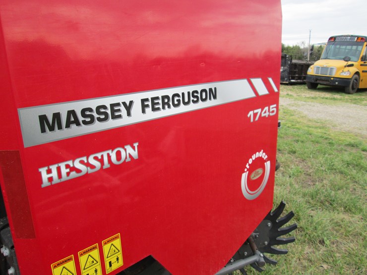 massey-ferguson-1745-image-11