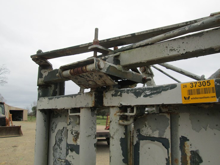 #37305-•-squeeze-chute-image-17