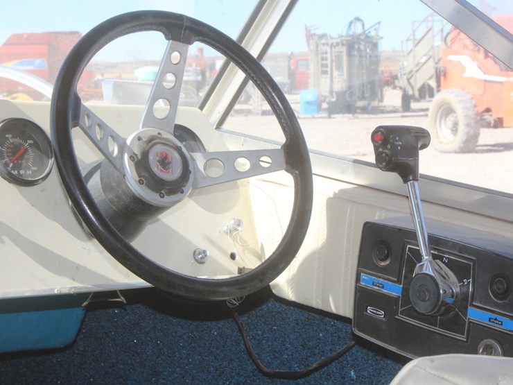 #3047-•-vanco-16ft-ski-boat-image-21