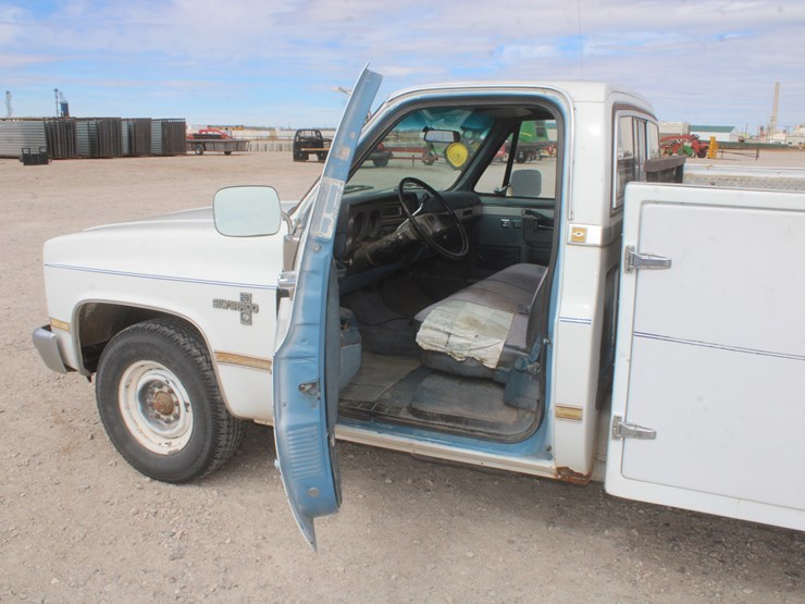 1984-chevrolet-c20-image-37