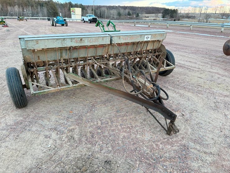 john-deere-b-image-2