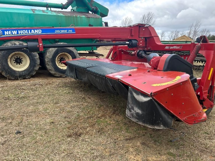 2016-new-holland-316-image-5