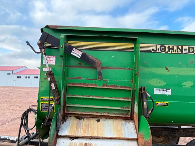john-deere-127-image-9