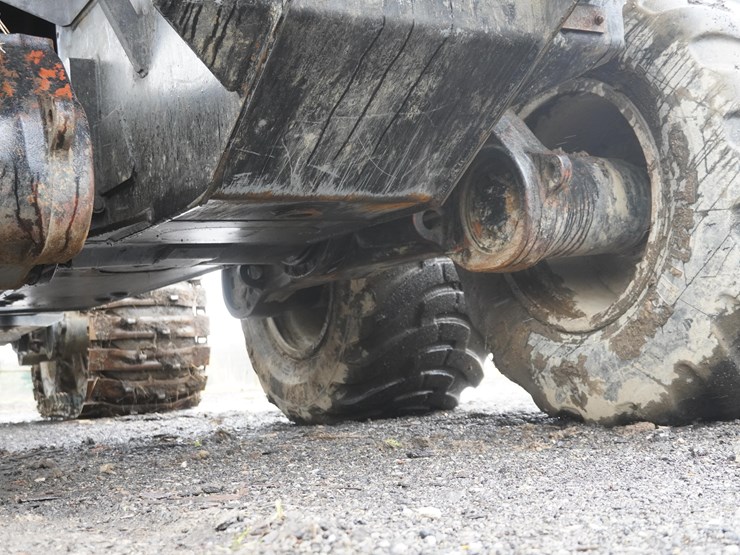 2011-timberpro-tf830b-image-61