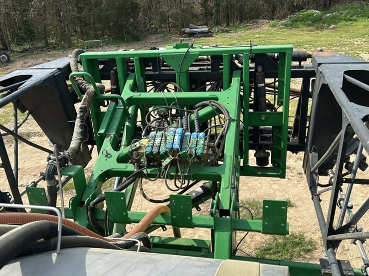 2014-john-deere-4940-image-37