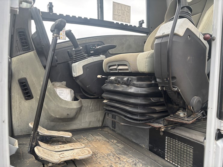 2018-wacker-neuson-et145-image-39