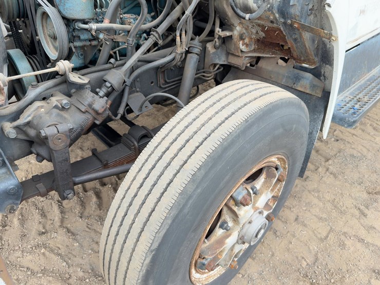 1987-international-s1954-image-9