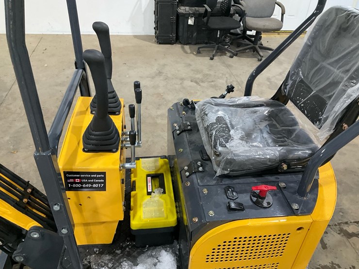 #1056-•-unused-landhero-kn16-mini-excavator*-image-13